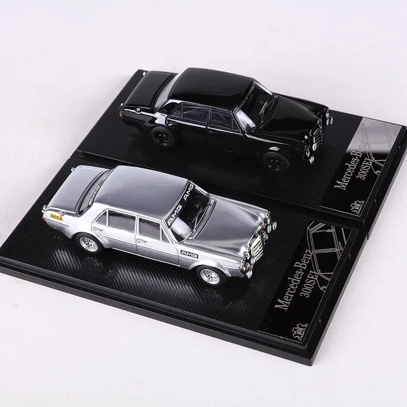 Liberty 1:64 Mercedes-Benz 300SEL Classic Car Simulation Alloy Car Model Collection