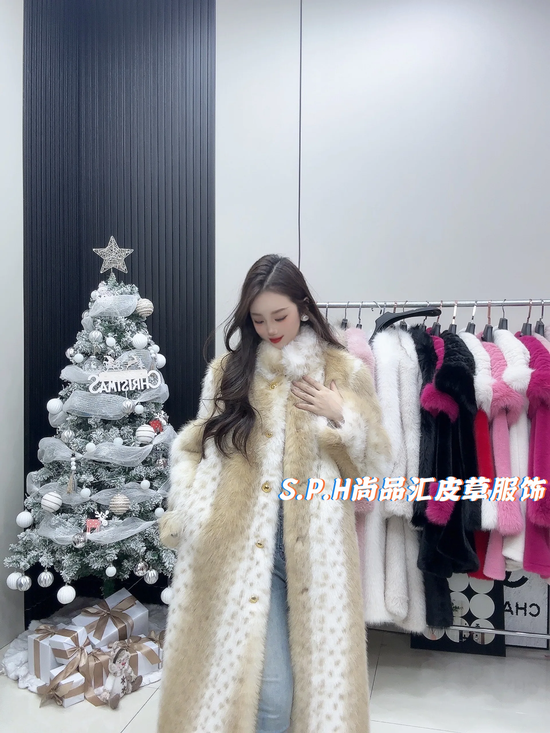 Fashion Graceful Stand Collar Slimming Long Sleeves Faux Fur Coat Female Thickened Plush Long Wind Coat Winter Jacket Women