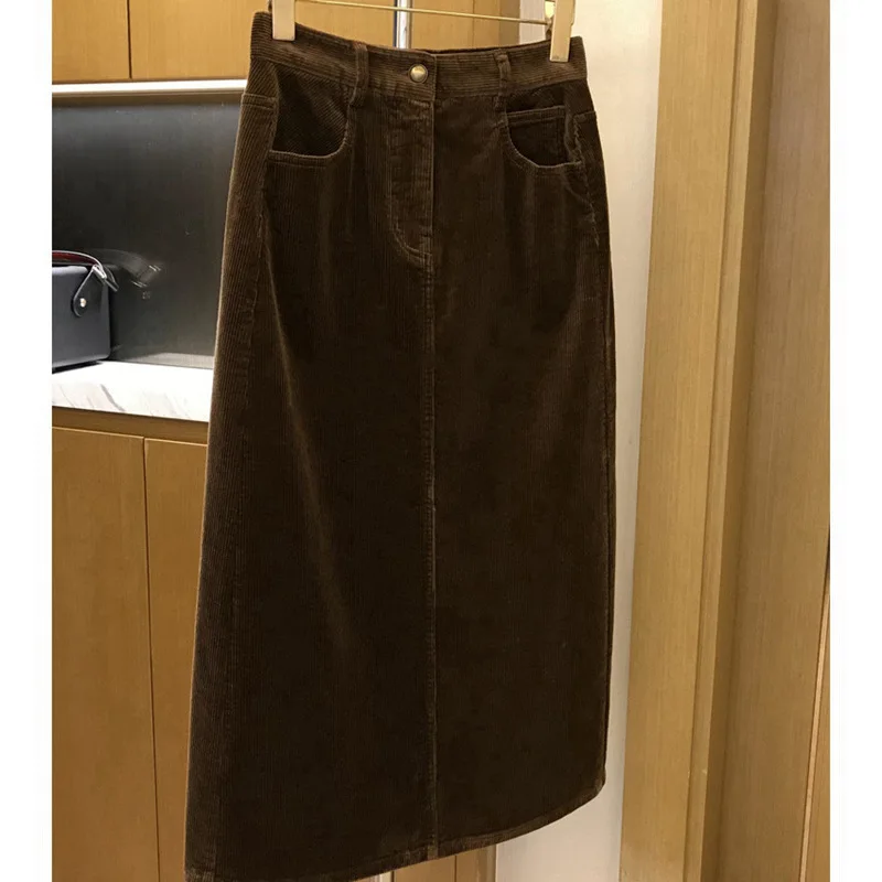 

Вельветовая полуюбка Maillard в стиле ретро с высокой талией, прямая юбка трапециевидной формы для похудения, женская осенне-зимняя новая полуюбка