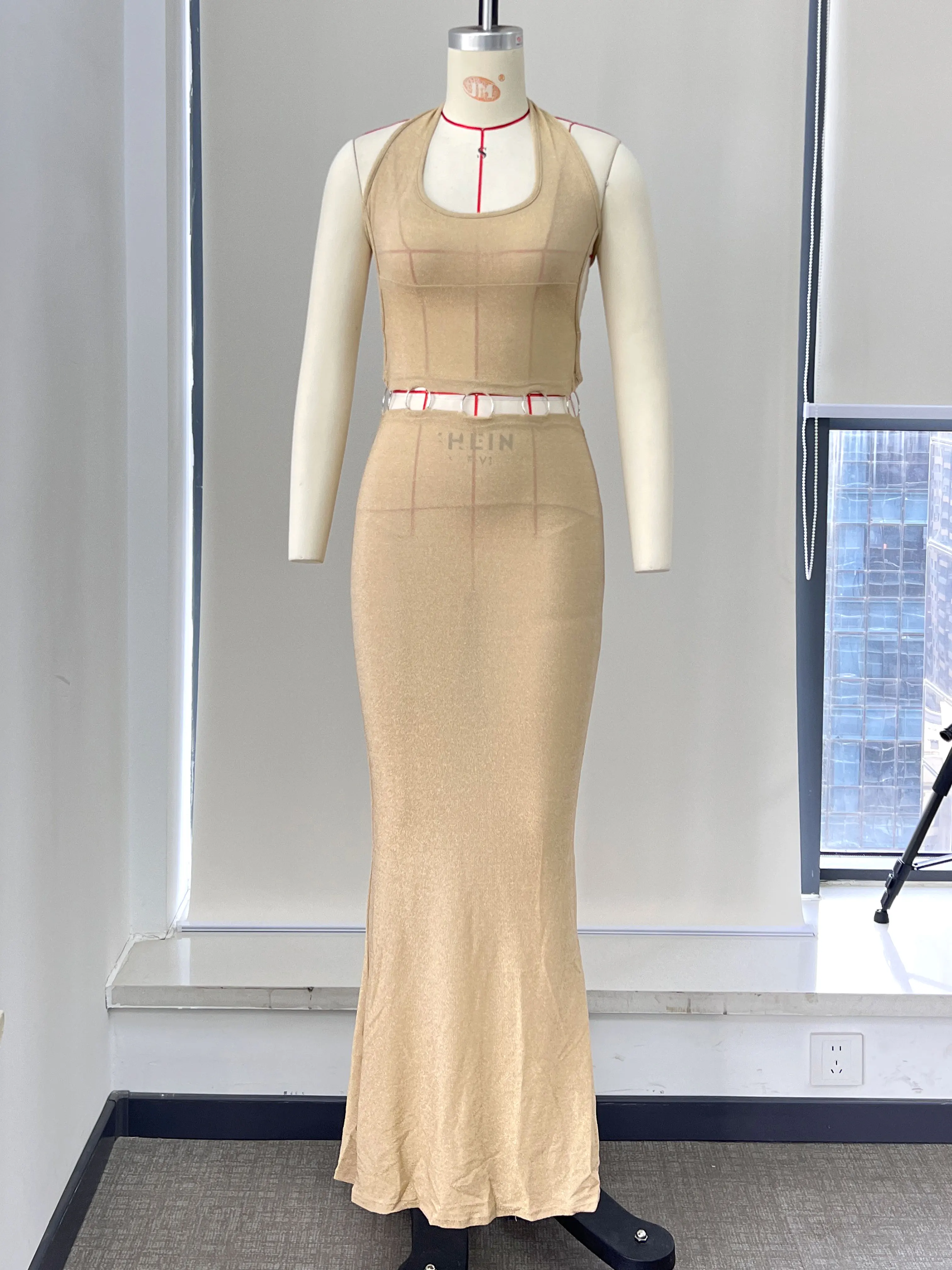 2025 Nuevo traje de baño de una pieza para mujer de moda: diseño beige elegante, perfecto para ropa de playa de verano, fiestas en la piscina, ocasiones especiales