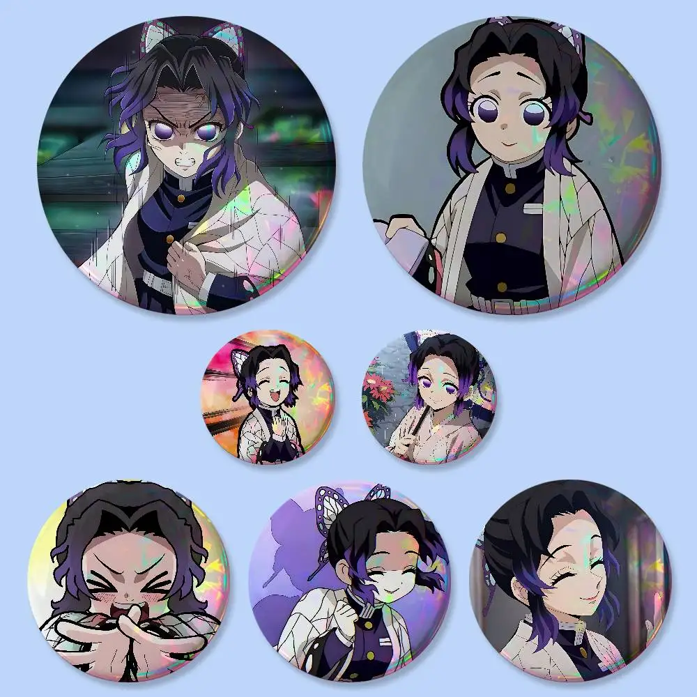 Niedliche K-Kocho Shinobu Abzeichen, runde, kreative Anstecknadel, Brosche, Taschen-Deko-Accessoires, Geschenke für Fans und Freunde