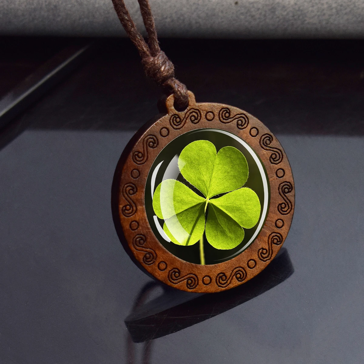 Four Leaf Clover Glass Dome Wooden Pendant Necklace Rope Chain Necklace Retro Jewelry St.Patrick\'s Day Gift