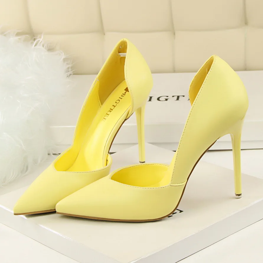 Summer Women 10.5cm High Heels Leather Pumps Female Escarpins Elegant Sweet Yellow Pink Stiletto Lady Wedding Heels Hollow Shoes