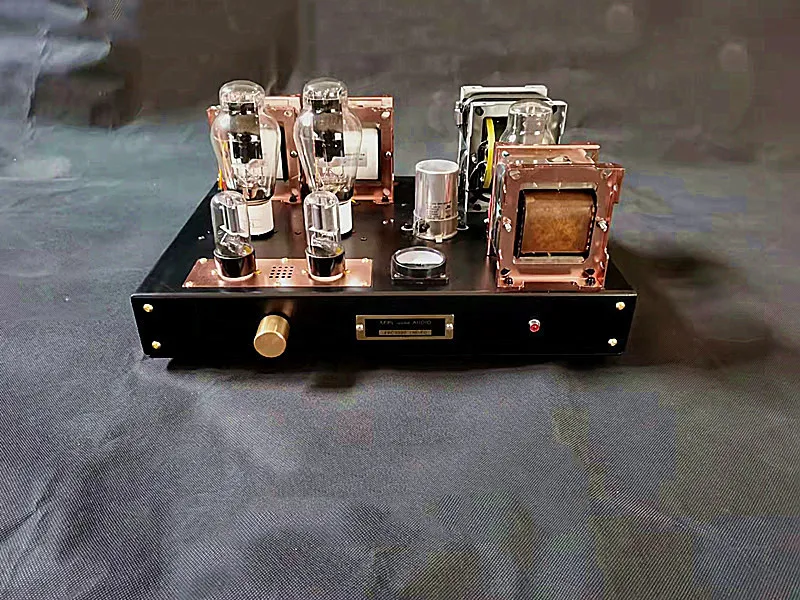 

7.5W *2 C transformer version 300B single-ended class A tube amplifier without large loop feedback 300B*2, 5U4G*1, 6H8C(6SN7)*2