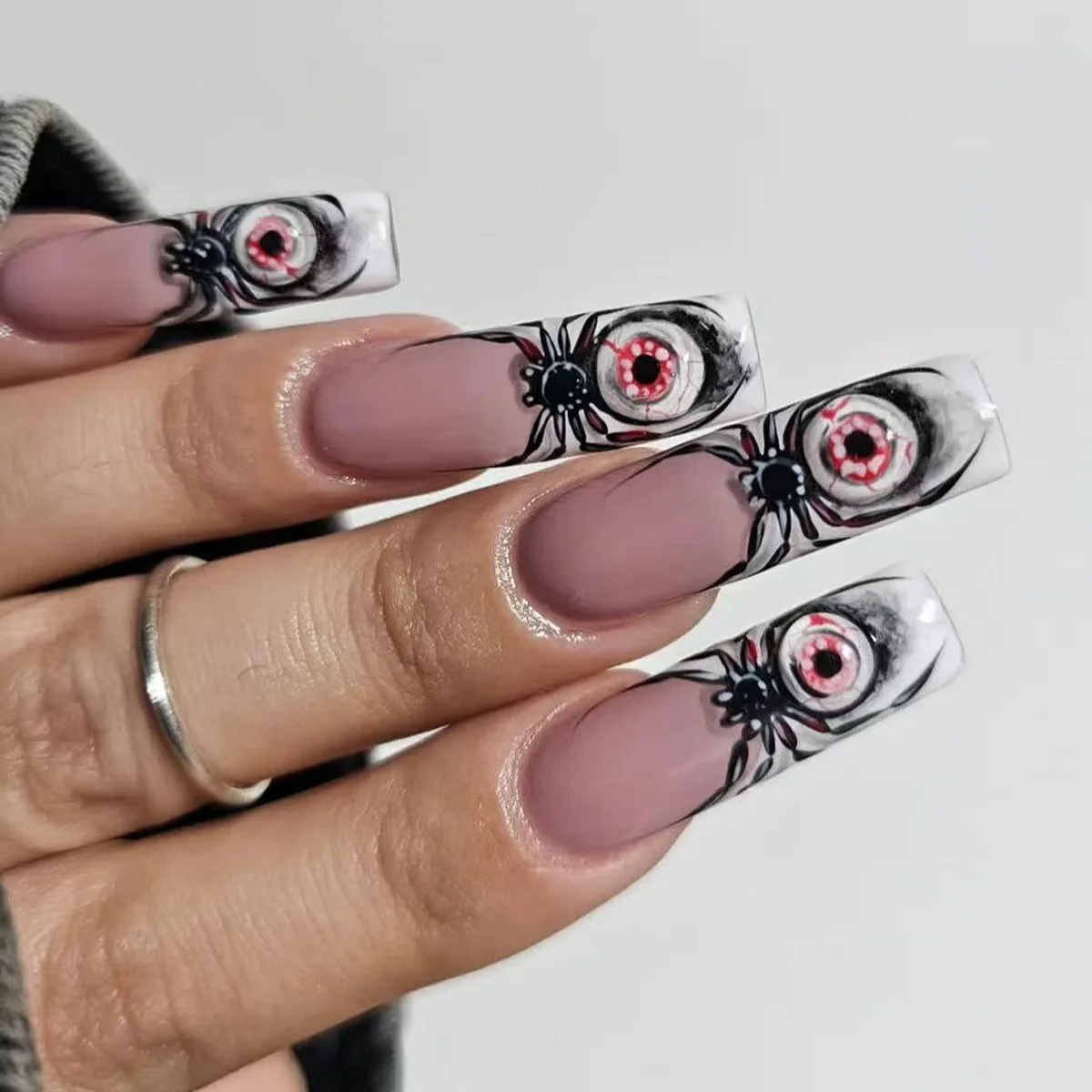 

24pcs Halloween Spider Fake Nails Spicy Girls Thriller Eye Press on Nail Wearable Detachable European Long Coffin False Nails