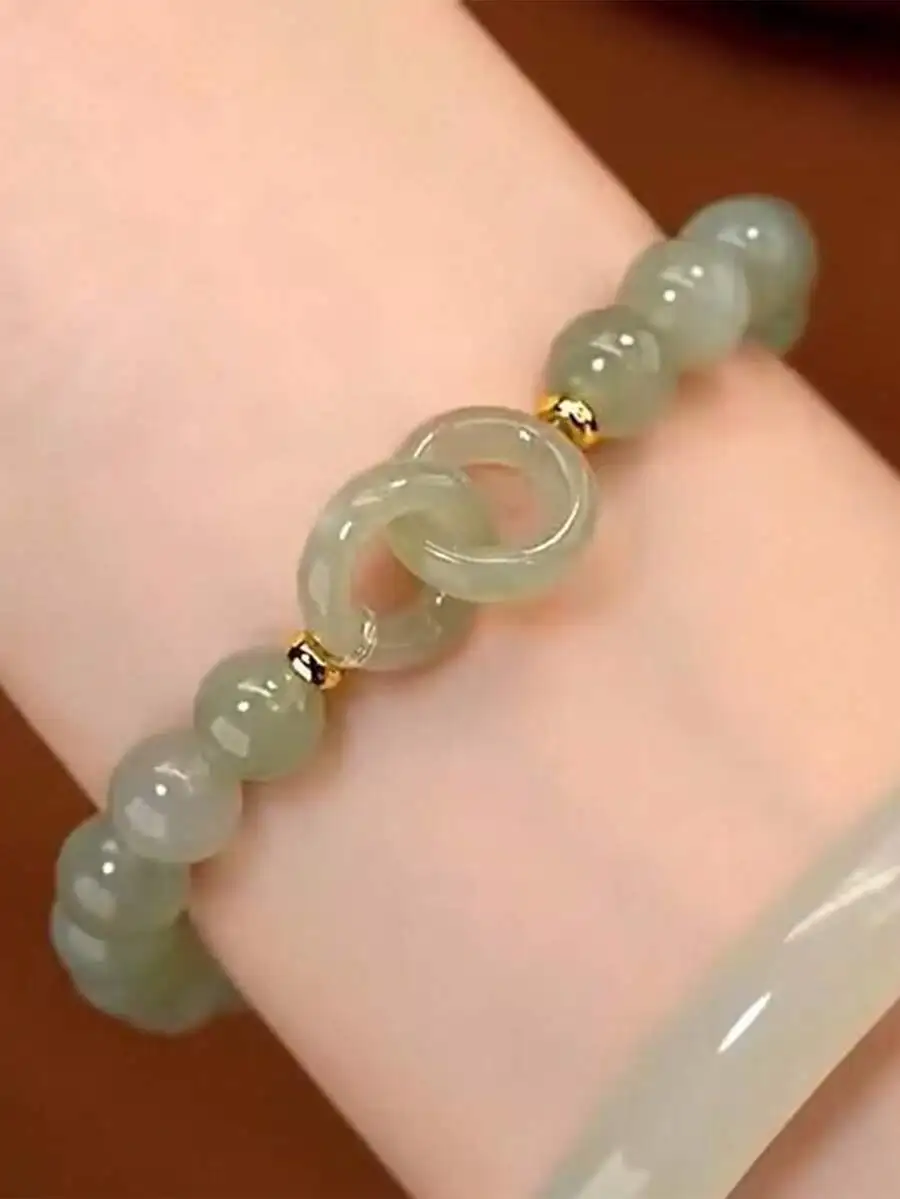 Interlocking chain bracelet with secure clasp, elegant jewelry piece ideal for birthdays or special occasions