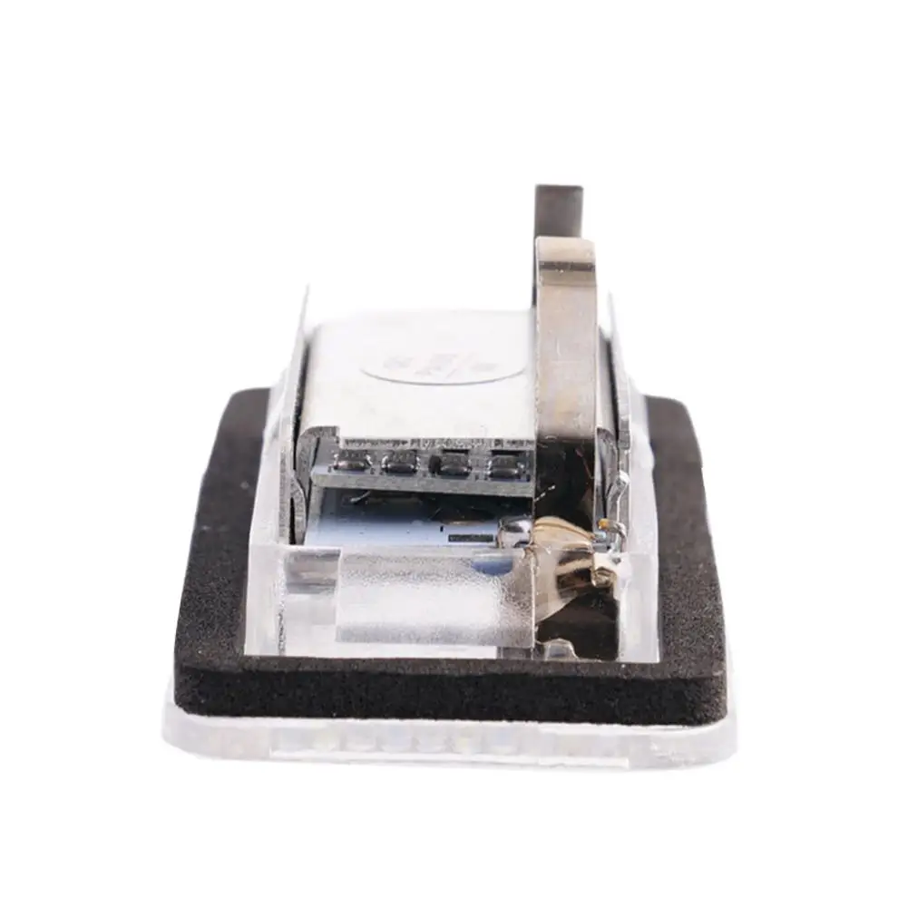 1 Pasang Lampu Plat Nomor Mobil untuk Audi A3 S3 A4 S4 A6 C6 A8 S8 Q7 Kecerahan LED Terus Menerus Super Kuat