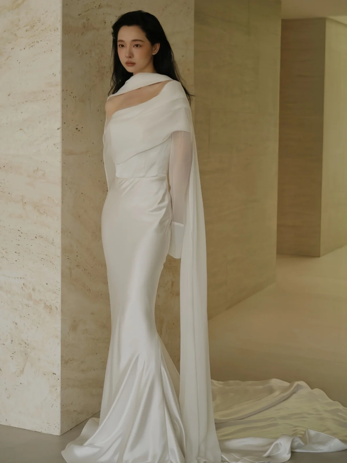 

Ele Ne Hanging Fi Tail White Slimming Wedding Dr 2025 New Small Train Entrance Ceremony Bridal Gown Simple Sle Z...