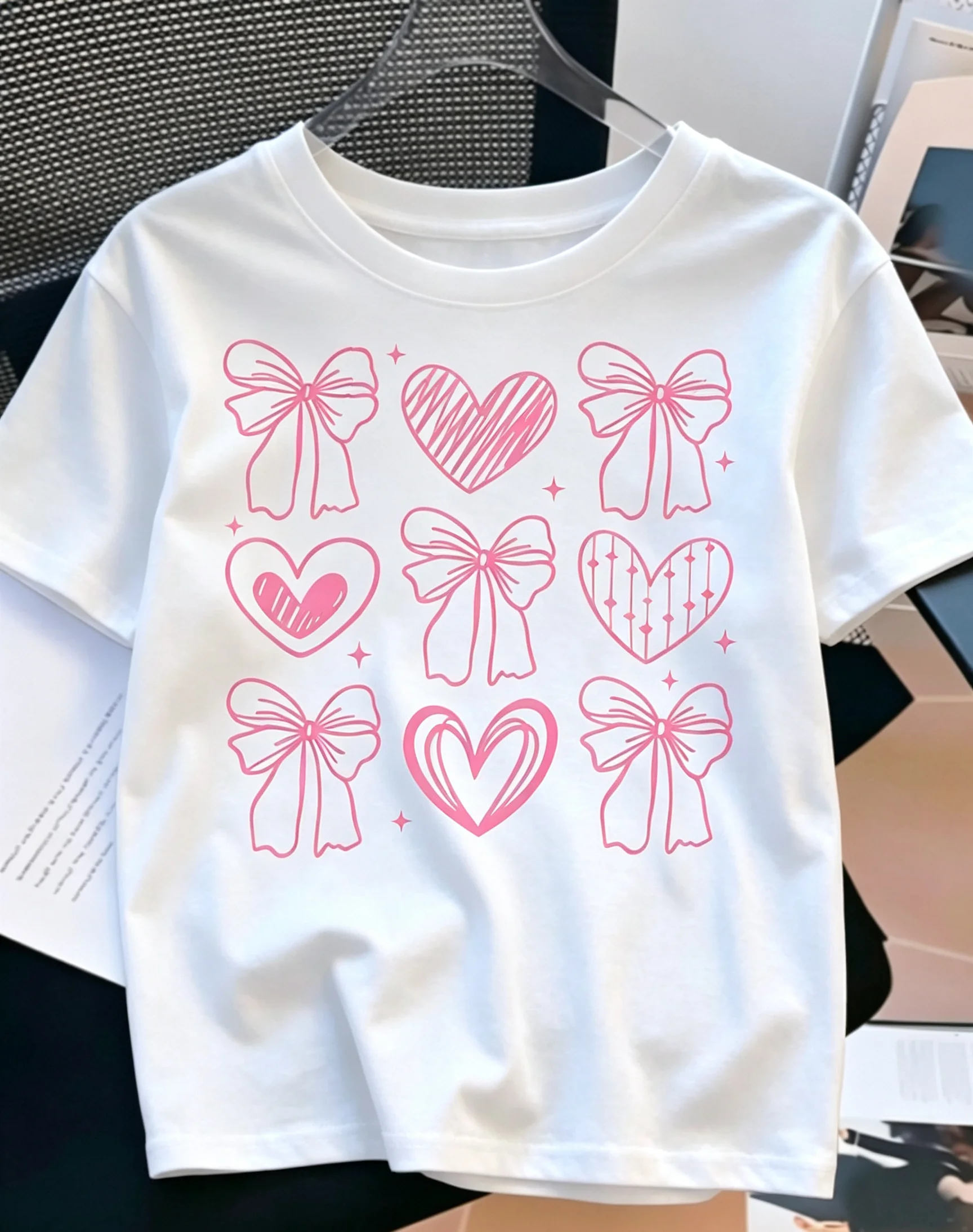 Coquette Bowknot Black T Shirt Pink Heart Graphic Crewneck Loose Top Fashion for Women Date Night Concert Festival Wear