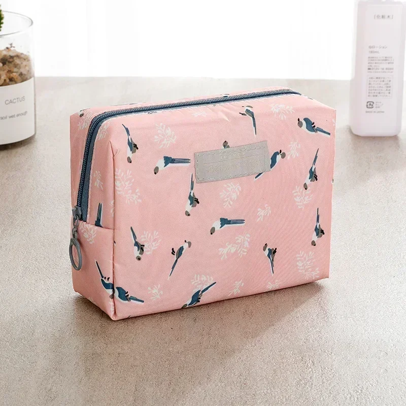 Cute Mini Portable Carry-on Girls Toiletry Storage Bag Travel Beauty Organizer Flower Purse Makeup Storage Bag New Cosmetic Bag