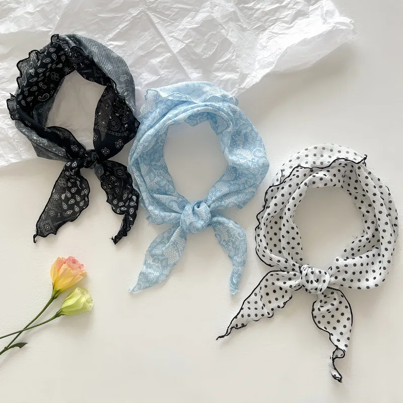 Woodland-Style Lace-Trimmed Triangle Scarf: Women's Retro Polka-Dot Cotton-Linen Headband with Decorative Scarf