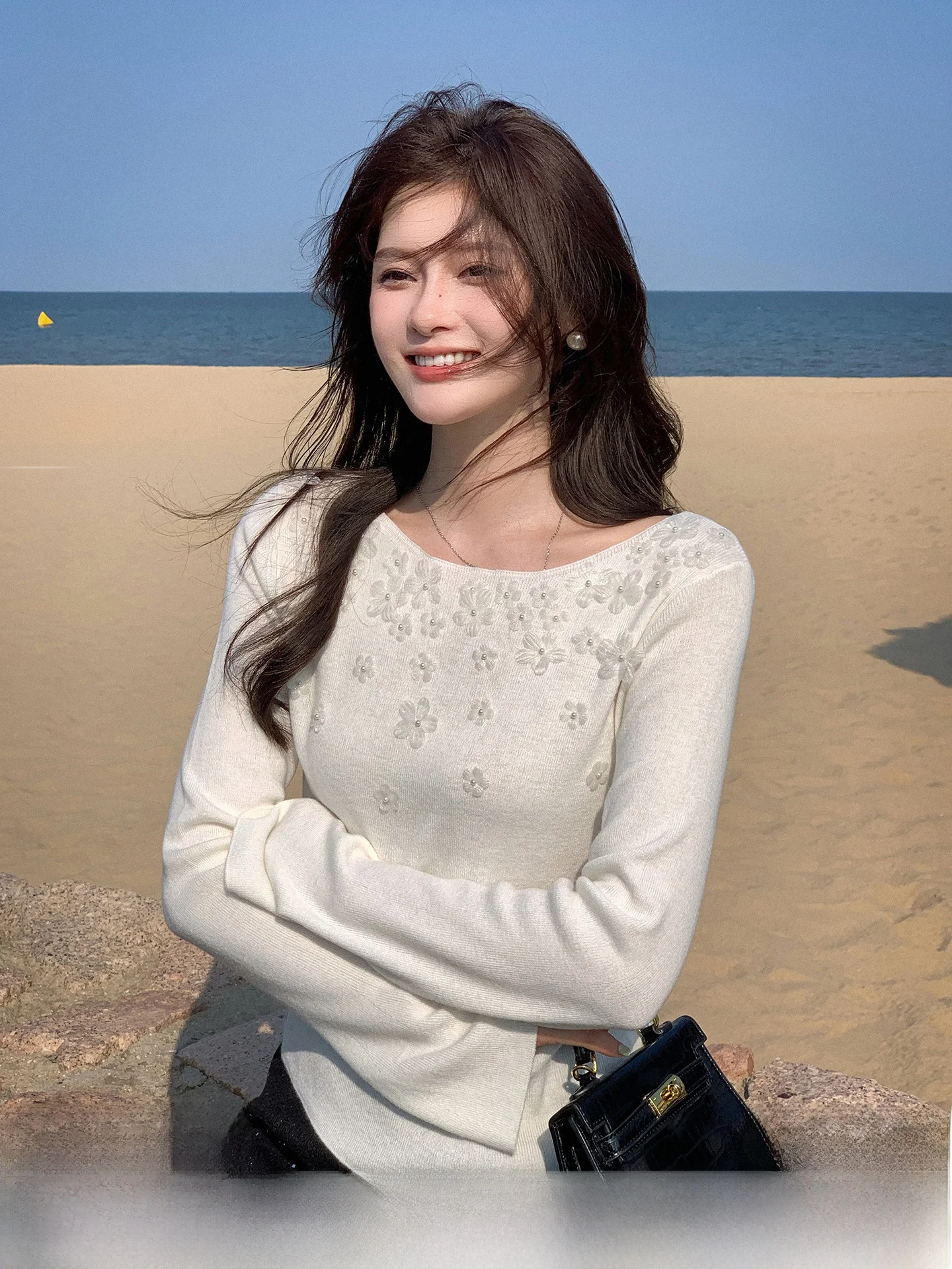 

Slim Fit Knitted Sweater Women's New Sle Gentle One-oulder Bell Sve Knitted Top Floral Embellied French Sle Faion
