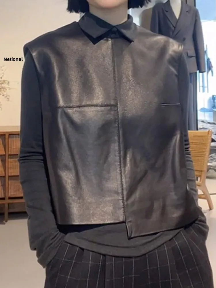 

Fall 2025 Sleeveless Korean Style Women's Vest Casual Loose round Neck Slimming Top Fashionable Commute Wind Pure Color