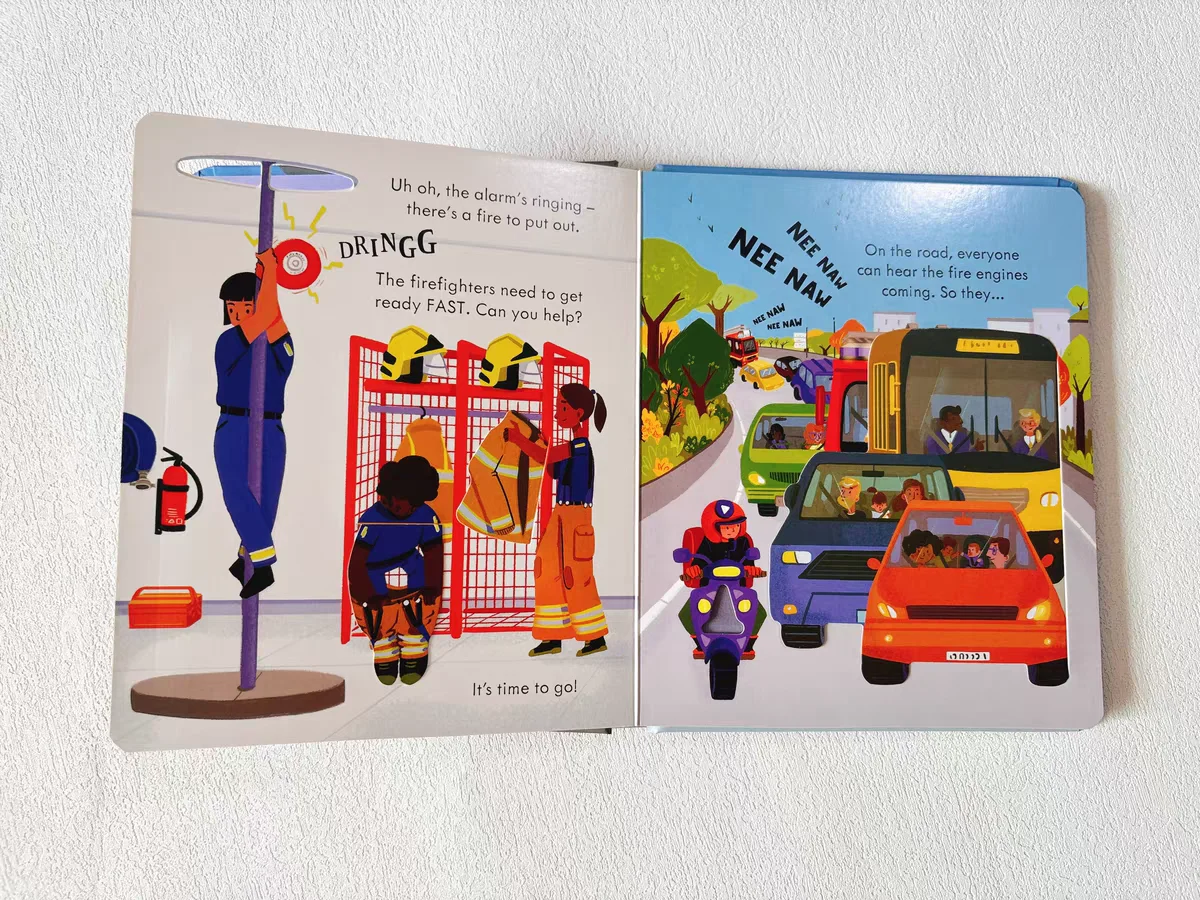 Usborne Peep Inside How A Fire Engine يعمل باللغة الإنجليزية تعلم رفرف كتاب صور تعليمي ثلاثية الأبعاد رفرف قراءة الصور