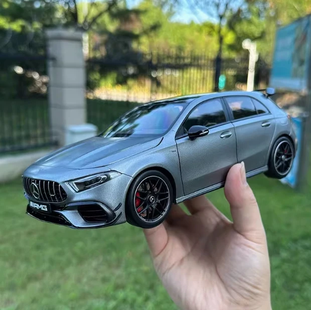 1:18 Scale Diecast Alloy Mercedes Benz A45 AMG SUV Toys Cars Model