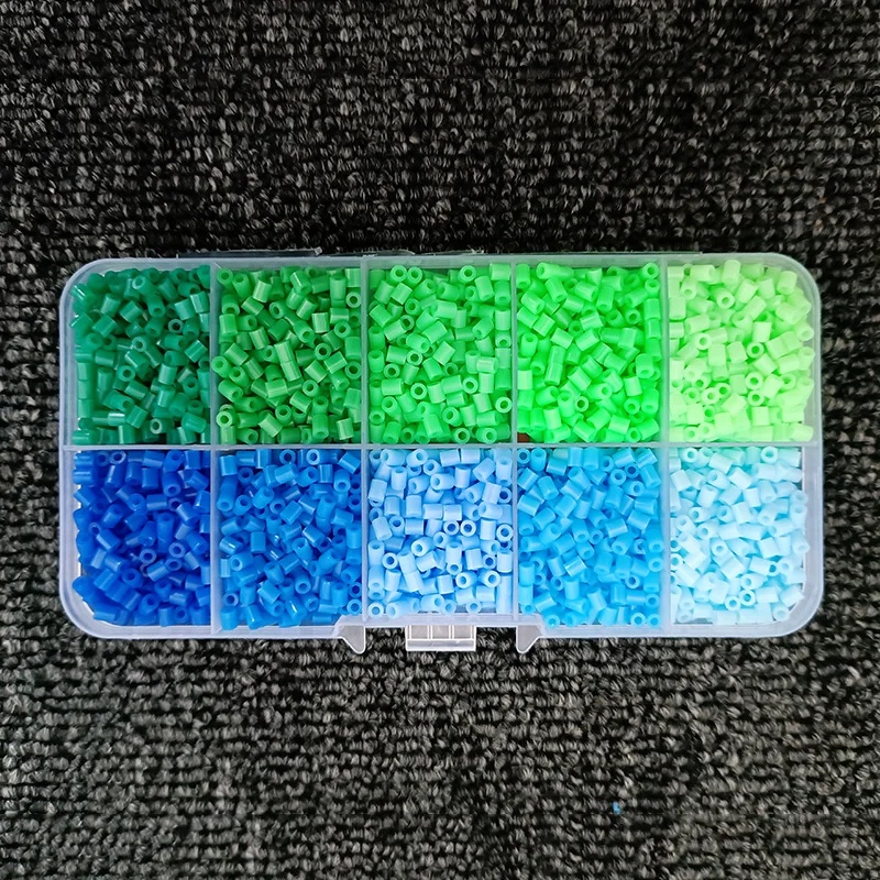 Cuentas de fusión de 2,6mm y 4500 piezas para niños, 10 colores, rompecabezas Pixel Art, cuentas Hama, rompecabezas 3D, regalo hecho a mano, cuentas