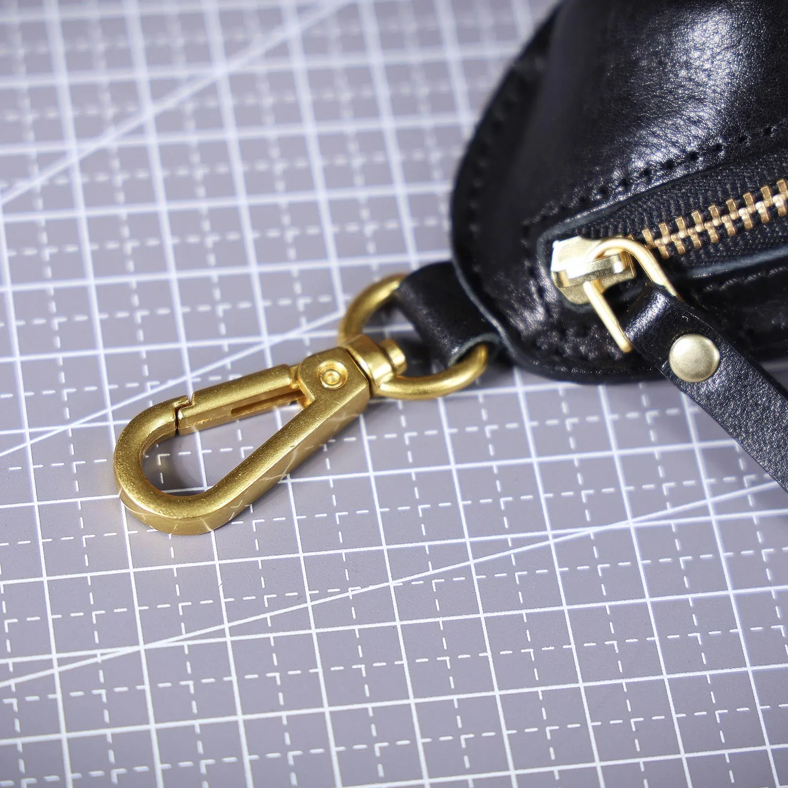 Echtleder Autoschlüsselhalter Unisex Casual Schlüsseltasche aus pflanzlich gegerbtem Rindsleder Gürteltasche für Münzen. – Detail 10