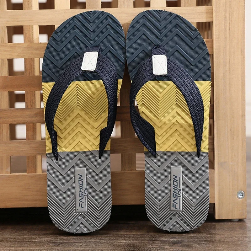 Summer Men Slippers Beach Flip Flops Shoes Outdoor Male Slippers Fashion Flat Shoes Non-slip Indoor Slides Sandalias