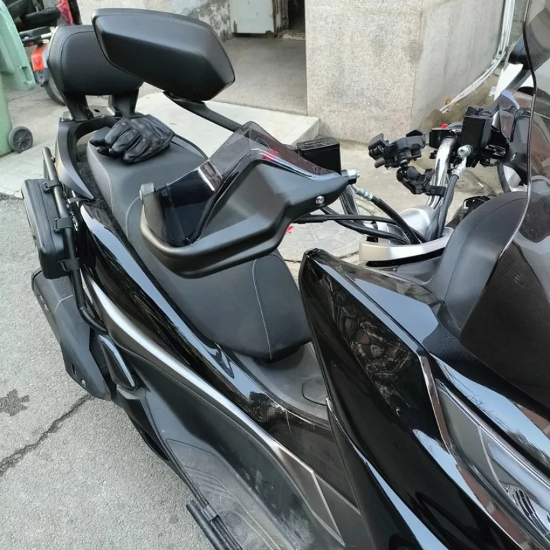 Scooter Handlebar Windshield For HAOJUE UFR150 UHR150 UHR125 Handlebar Windshield Handguard Modification Accessories view 6