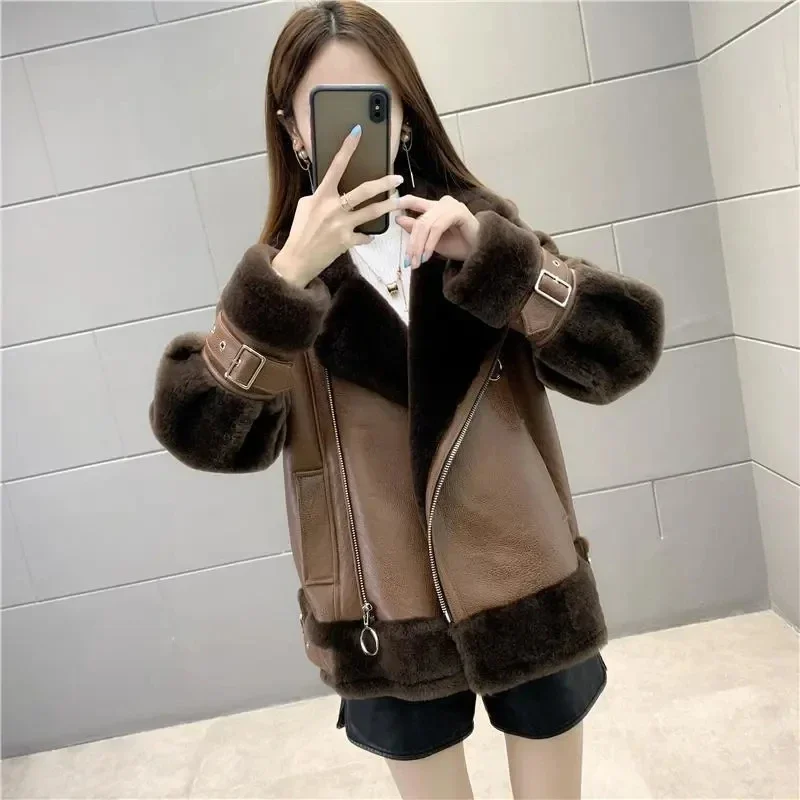 Oversized 5XL Lamb Leather Spliced Jacket Women\'s Autumn/Winter New Short Warm Coat Female Motorcycle Zipper Outwear Tops F765