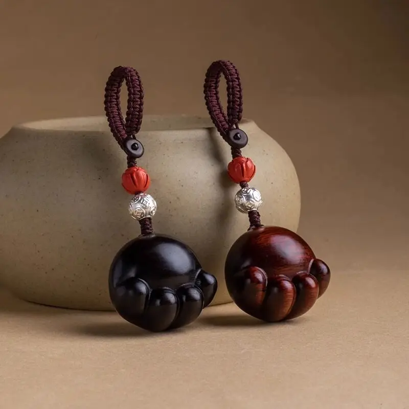 

Милый брелок-подвеска для ключей в виде кошачьей лапки из сандалового дерева, мультяшный мягкий шарм для сумки, креативный подарок на день рождения для лучшей подруги