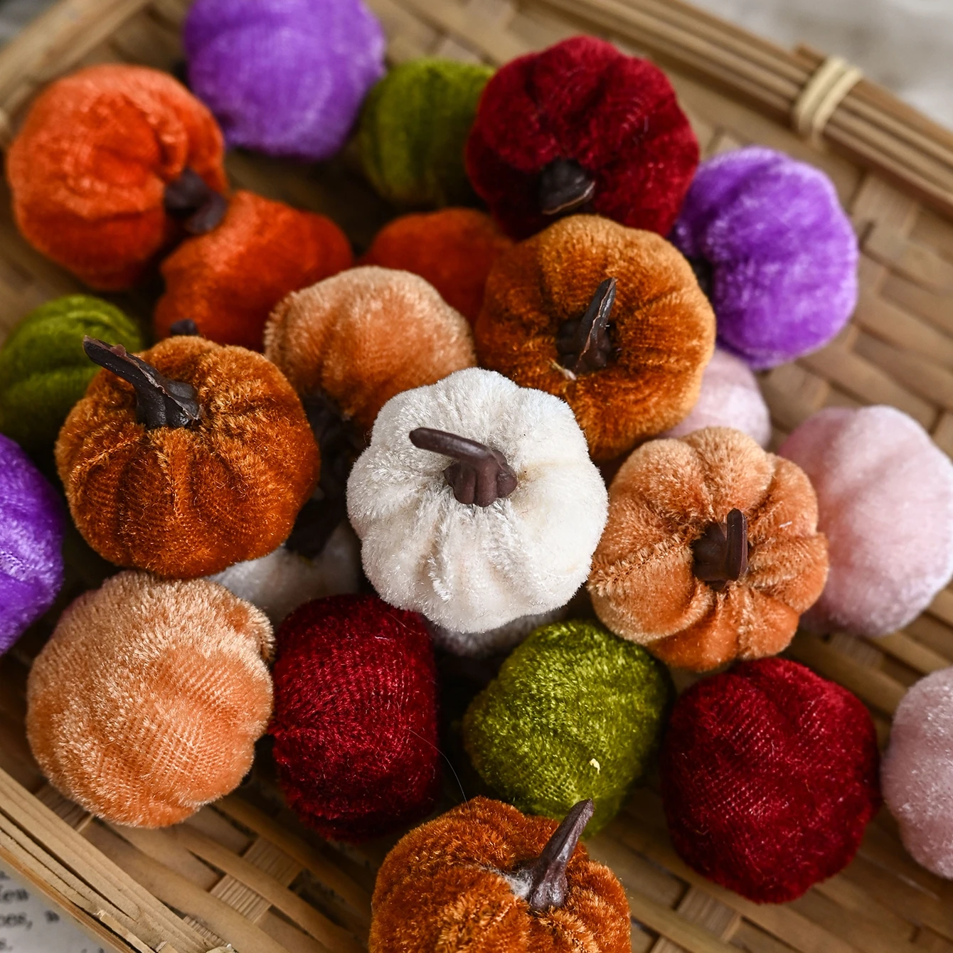50/100 Stück Künstliche Blumen aus Seide, Kürbisse für Heimdekoration, Hochzeit, Weihnachtsbaum, Halloween, DIY Geschenkbox, Scrapbook-Bastelzubehör – Detail 5