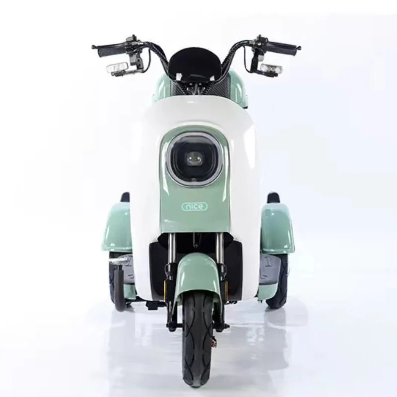 Adult E-TRICYCLE Electric Scooter 400W Fast Speed 24km/h Moto Bike 48V 20ah Lithium Battery 500W Motor Power 60V Voltage