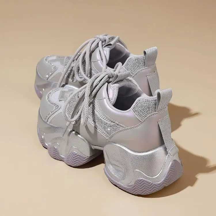 Женские туфли для папы на толстой подошве, новинка лета 2023 г., универсальная дышащая повседневная спортивная обувь с мягкой подошвой и сеткой Tide