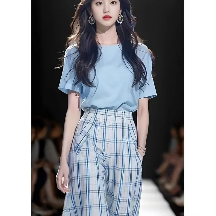 

Summer Fashion T-Shirt Set Small Size Milk Tone Elegant High-End Feeling Age-Defying Two-Piece Women's Clothing Ensemble