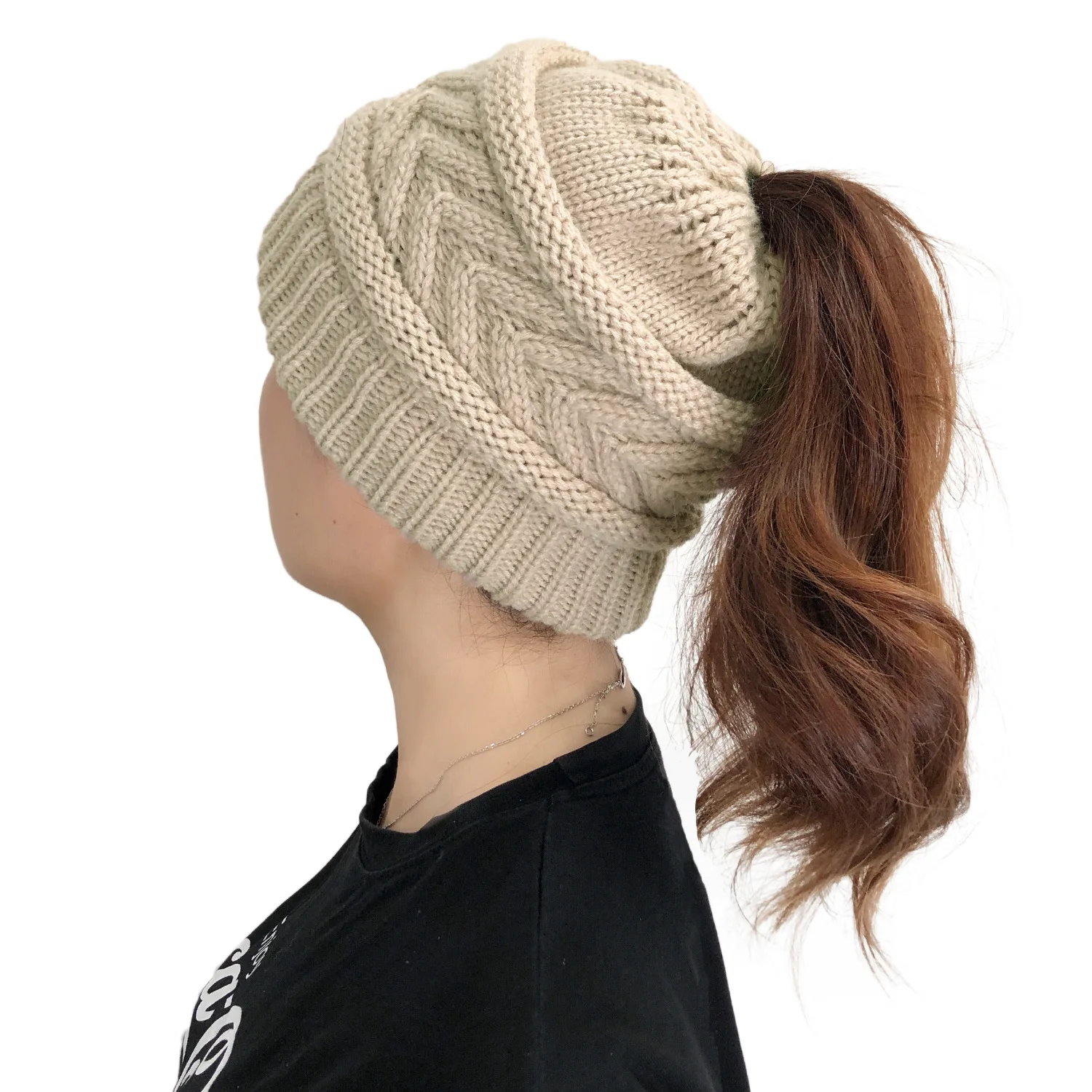 Winter Solid Cap Color Beanie Hat Dome Warm Horsetail Knit Hat women\'s Solid Color Fashion Outdoor