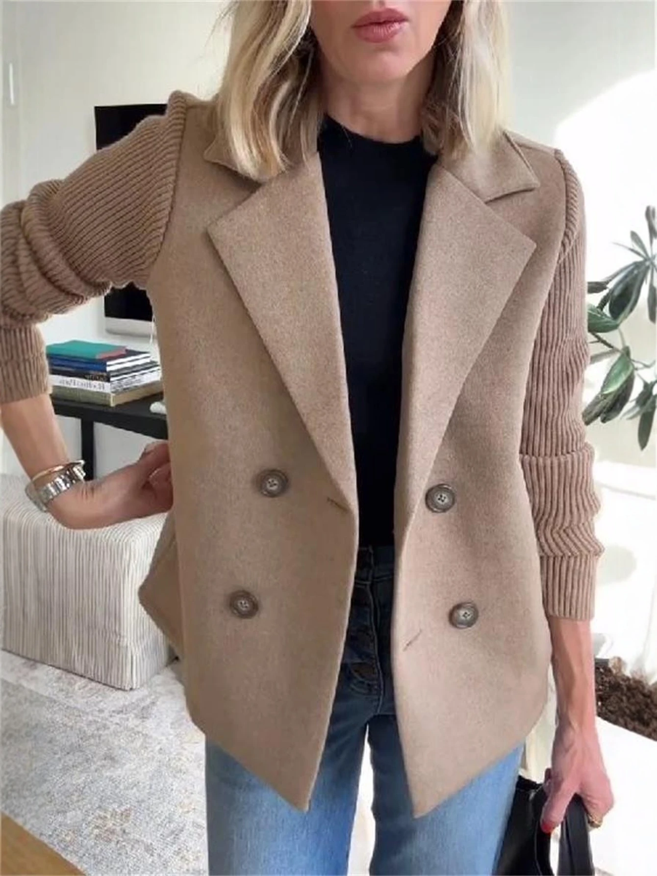 

Женский осенний деловой повседневный пиджак с длинными рукавами и лацканами на пуговицах через офисную женскую куртку простого дизайна