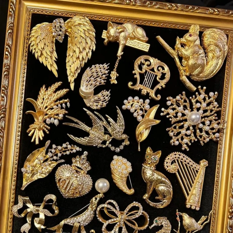 Classic Vintage Women Gold Color Multi-style Wheat Brooch Pin Fashion Retro Unisex Alloy Suit Coat Badges Corsages Buckles
