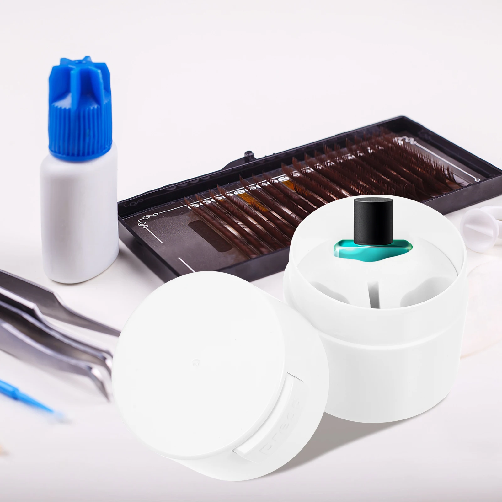 ขวดเก็บกาวติดขนตาแบบสุญญากาศ ภาชนะปิดผนึกเพื่อการต่อขนตาที่ปลอดภัย ขนาดกะทัดรัด น้ำหนักเบา พกพาสะดวกสำหรับการเดินทางและใช้ในบ้าน