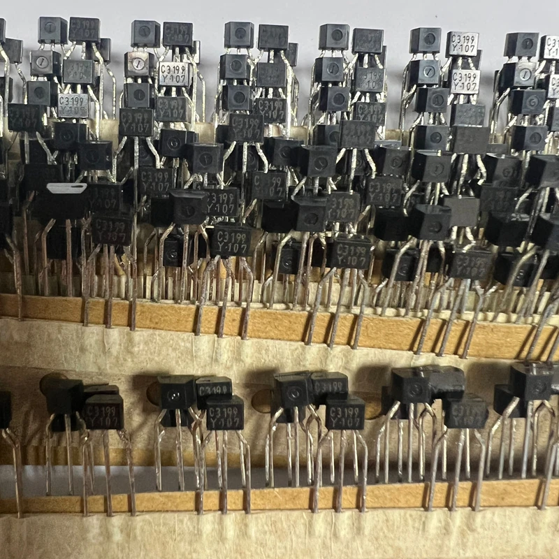 

10PCS/LOT KTY81-110 VN10LLS PN4117A MV2109RLRA VP2206N3 KV1310 SVC384