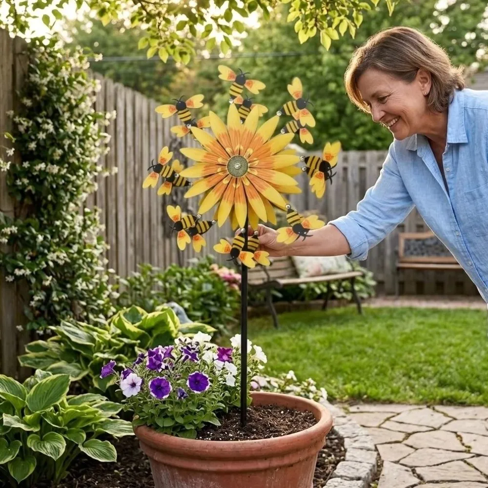 Anti-Rust Sunflower Wind Spinner Weather-Resistant Rotating Bee Wind Spinner Double Sided Sunflower Motion Art Wind
