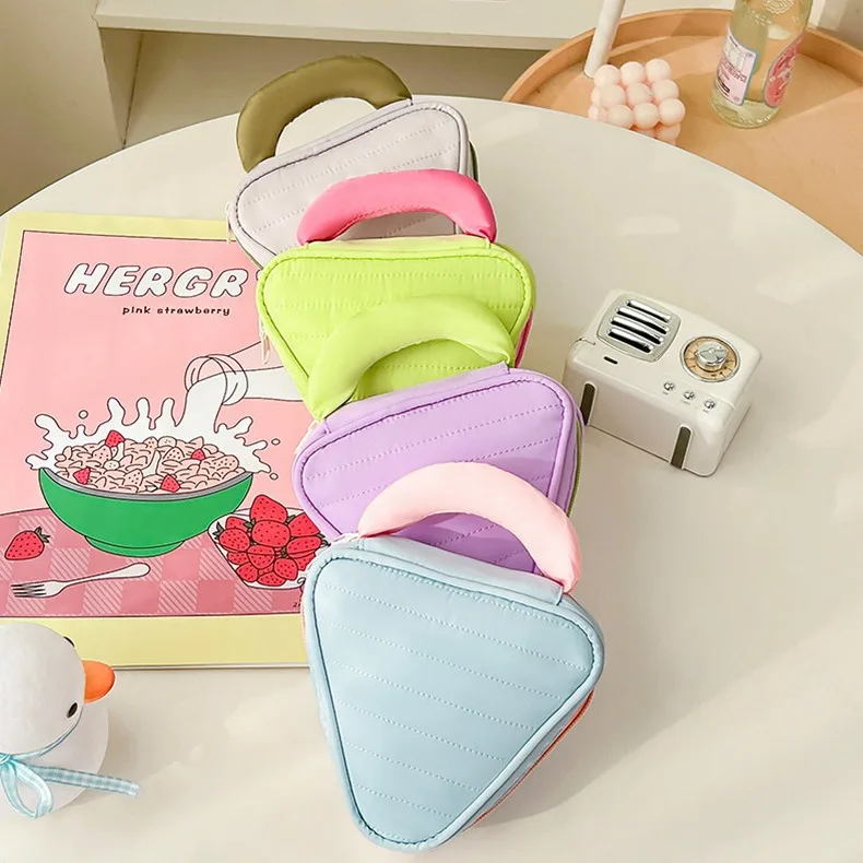 Macaron color-block makeup bag, large-capacity toiletry bag, portable travel storage bag, triangle special design