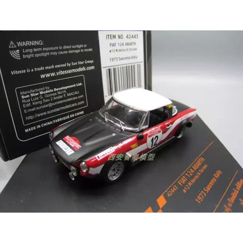 

Литой под давлением модель раллийного автомобиля Fiat 124 ABARTH 1974, масштаб 1/43, Коллекционная игрушка, подарок, сувенир, украшение для дисплея