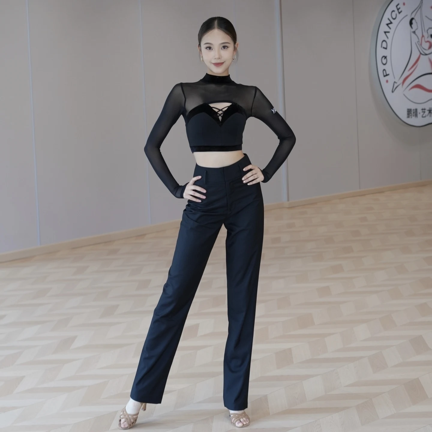 

Latin Dance Clothes Women Rumba Cha Cha Ballroom Dance Practice Clothing Black Short Tops High Waist Trousers Salsa Wear NV24702