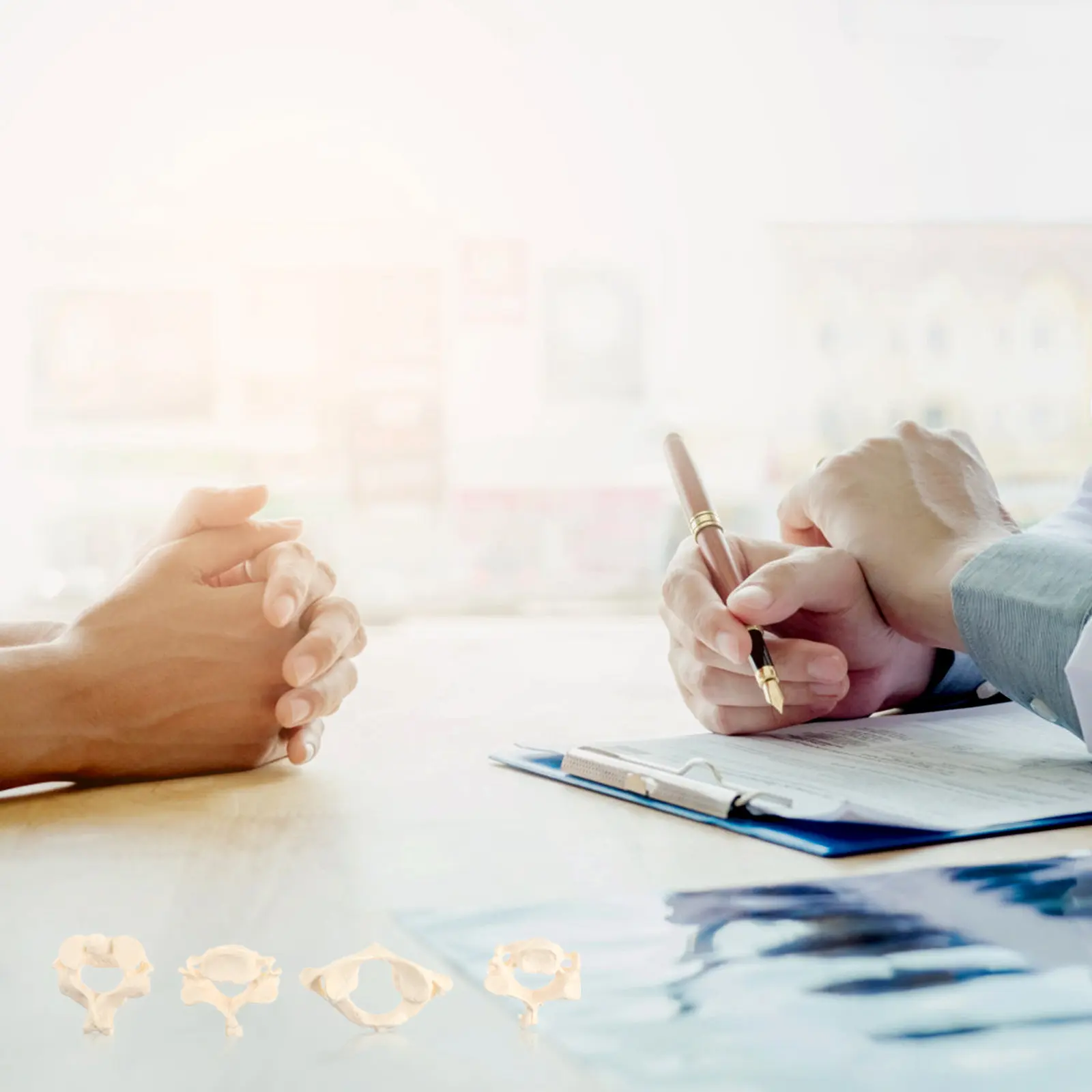 

Анатомическая модель шейного отдела позвоночника из ПВХ (1:1) – учебное пособие для студентов и преподавателей