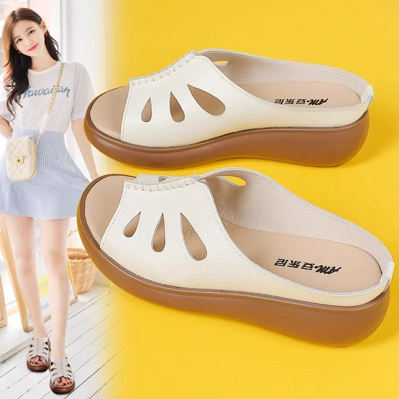 Full Cowhide Women's Slippers Summer Outdoor Wear 2024 New Versatile Mid-Aged Mom Anti-Slip Soft Bottom Sandals Women