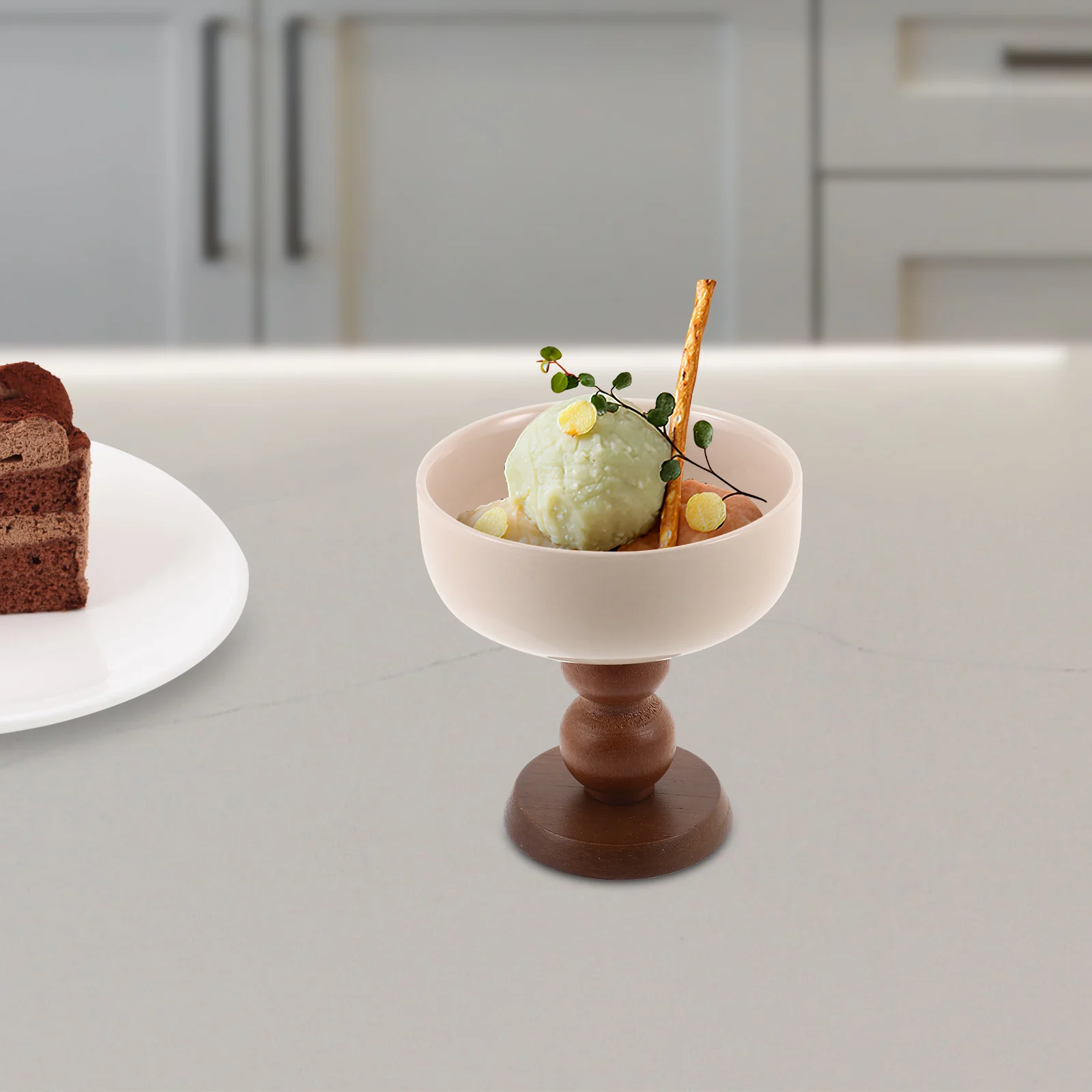 

High Base Dessert Cup Ceramic Ice Cream Bowl For Home Party Bar Use Multi-Function Fruit Salad Milk Shake Serving