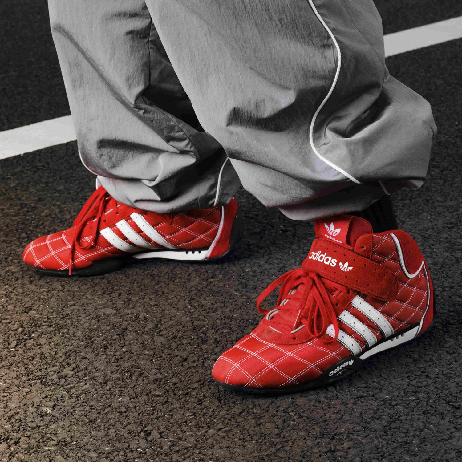 

Adidas Оригинальный ADIRACER HI. Мужская классическая гоночная спортивная обувь JH6205