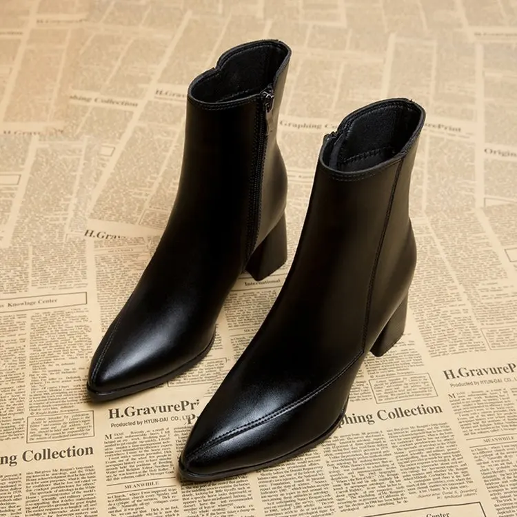 Women\'s Ankle Boots For hick Heel Spring and Autumn Single Boots 2022 New Pointed High Heels 7CM Nude Shoes Mid-heel fashion