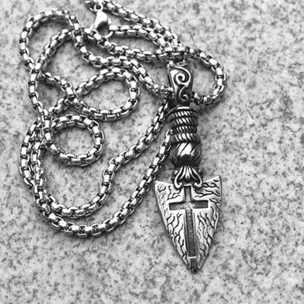 Collar con colgante de cruz y - Cuban Link Chain 12Mm reseña y precio
