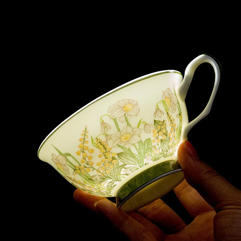 HYS light luxury bone china coffee cup and saucer set, British afternoon tea cup with spoon cup coffee souvenir gift