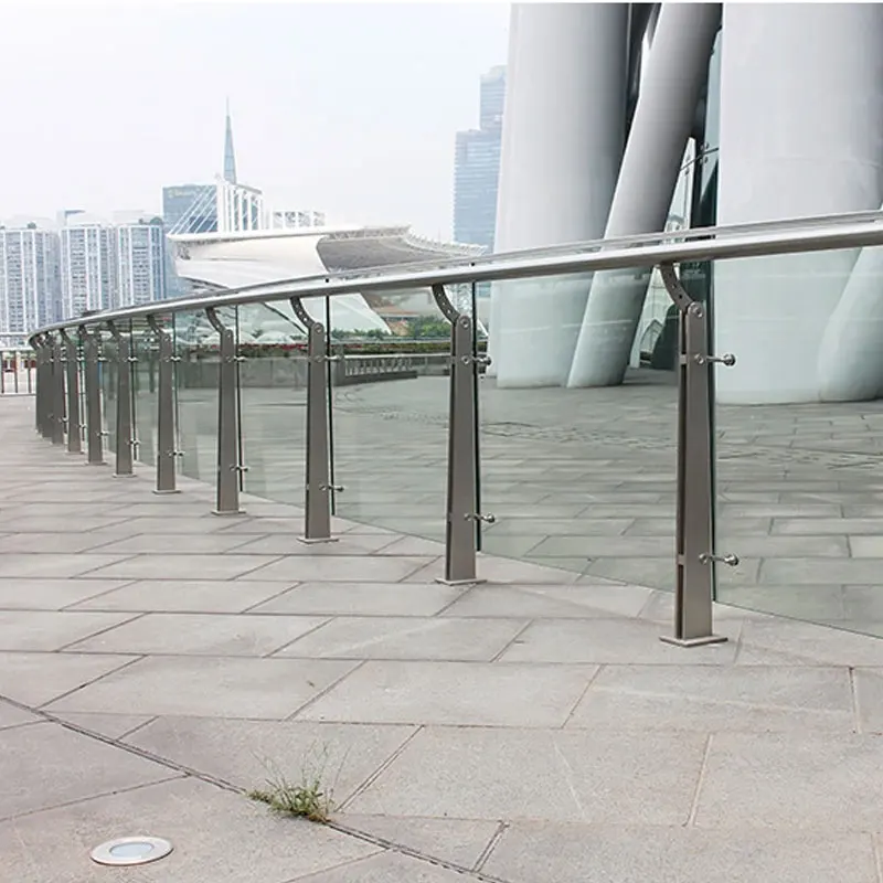 نظام درابزين زجاجي حديث من الألومنيوم على شكل حرف U لدرابزين الدرج الخارجي