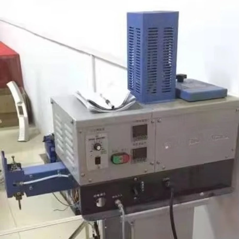 

Factory Direct Sales AES Electric Hot Melt Adhesive Machine Car Headlight Sealant Injection Machine