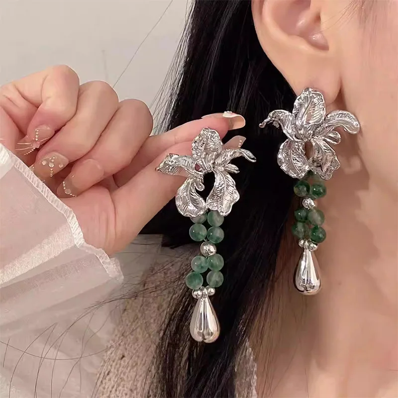 Retro Leaf Pattern Copper Earrings, Green Gemstone Beaded Drop Jewelry Accessories for Female & Male, Teardrop Pendant Long Dang