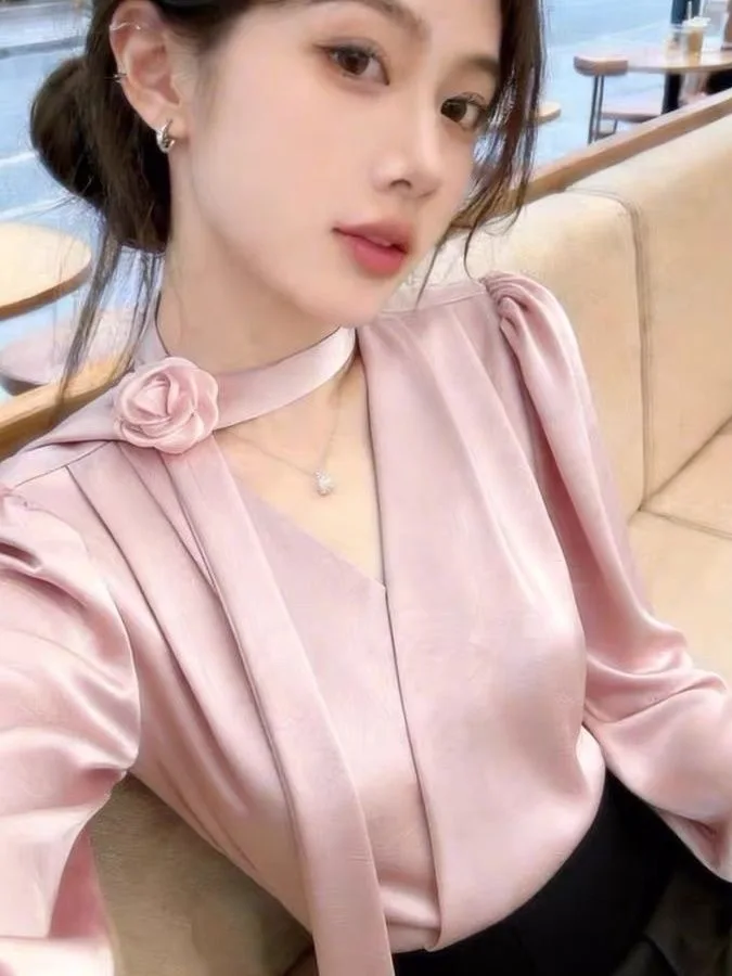 

Elegant Rose Chest Flower Sash Shirt Women's Spring Fashion New Long Sleeve Layered Professional Commuting Blouse Korean Style
