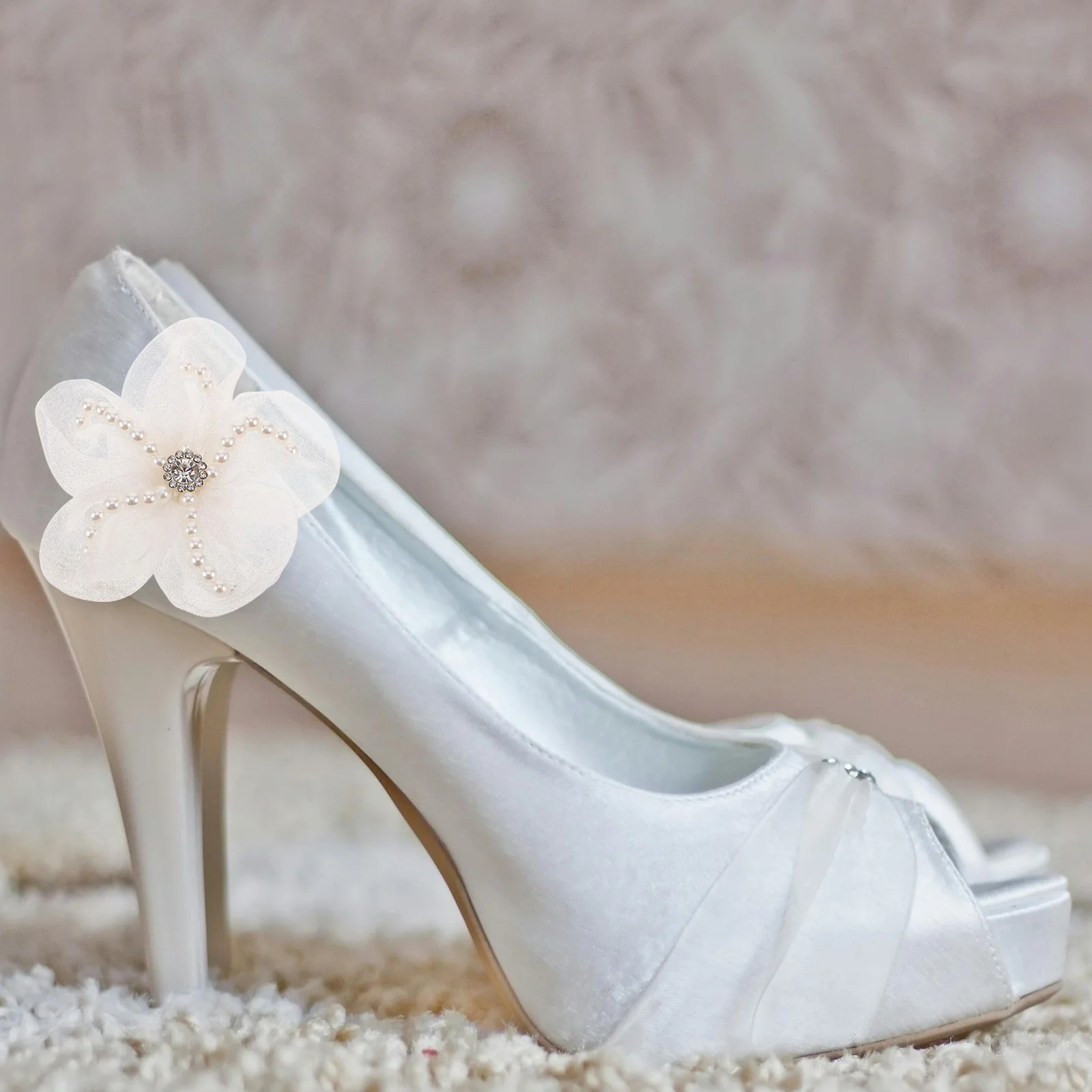 

1Pair Shoe Flower Charms Detachable Floral Decorations Small Removable Flowers for High Heel Wedding Shoes Elegant Shoe